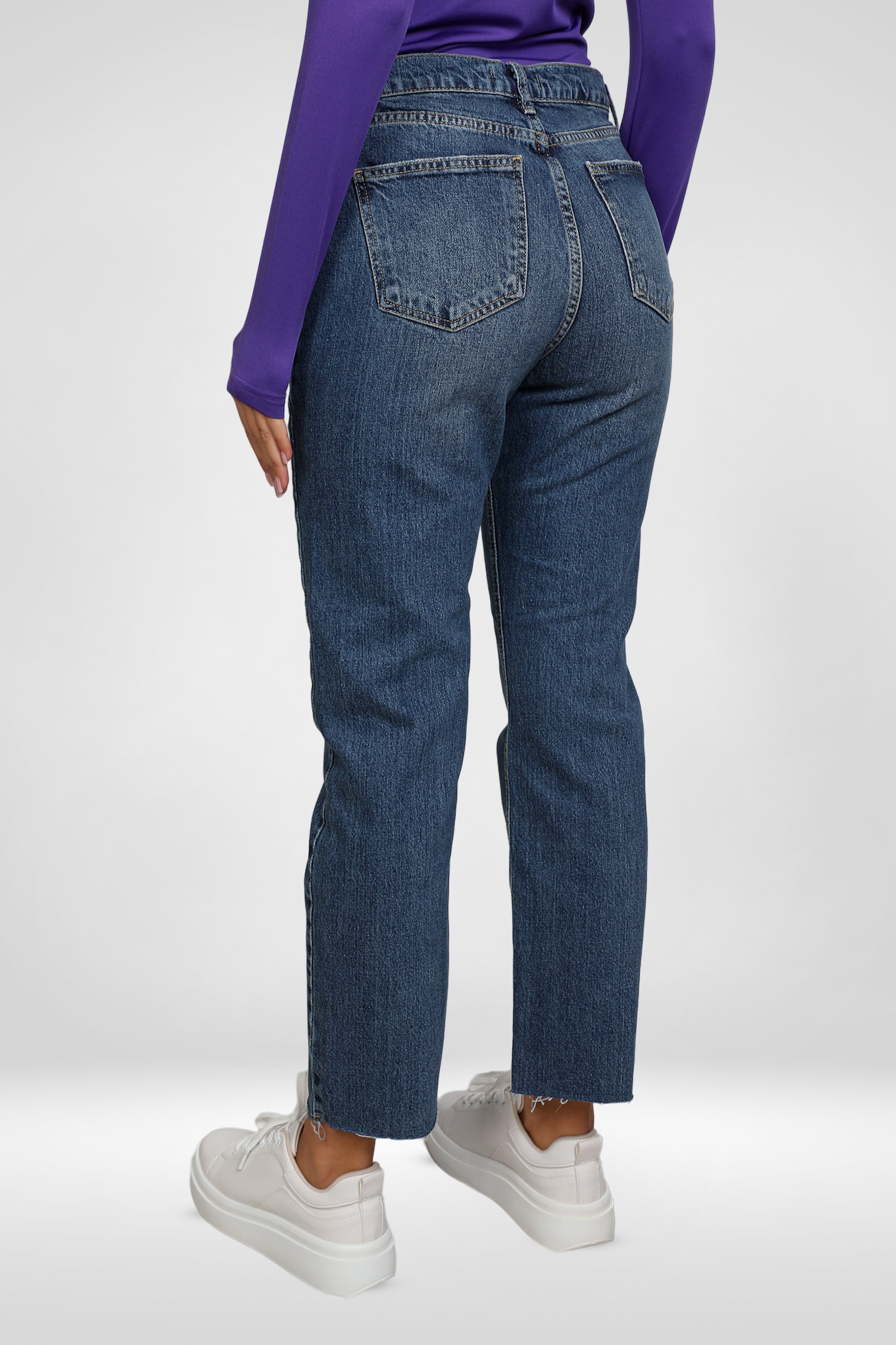 Women Mom-fit Blue Designed Jeans