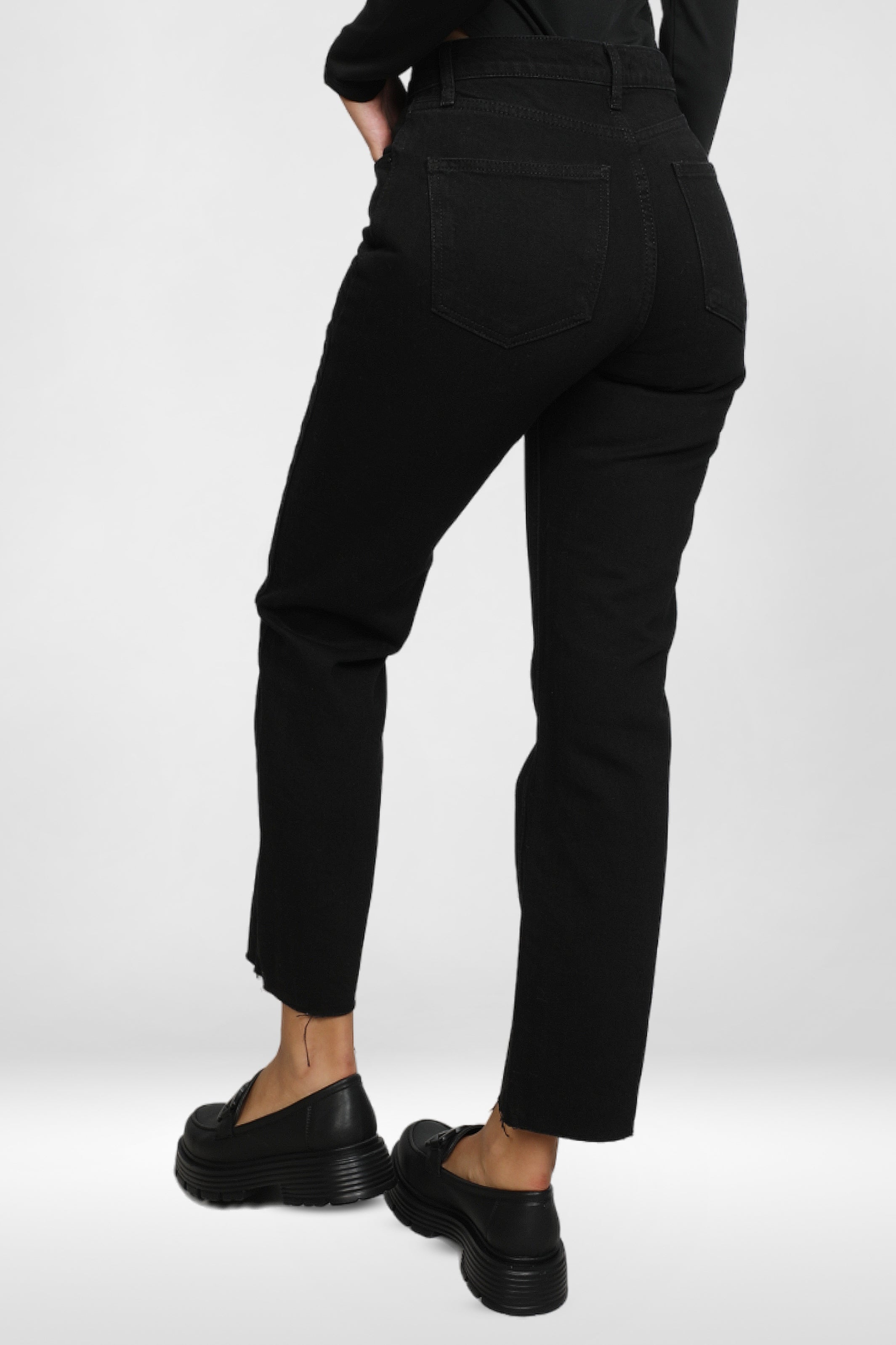 Women Black Mom-Fit Jeans