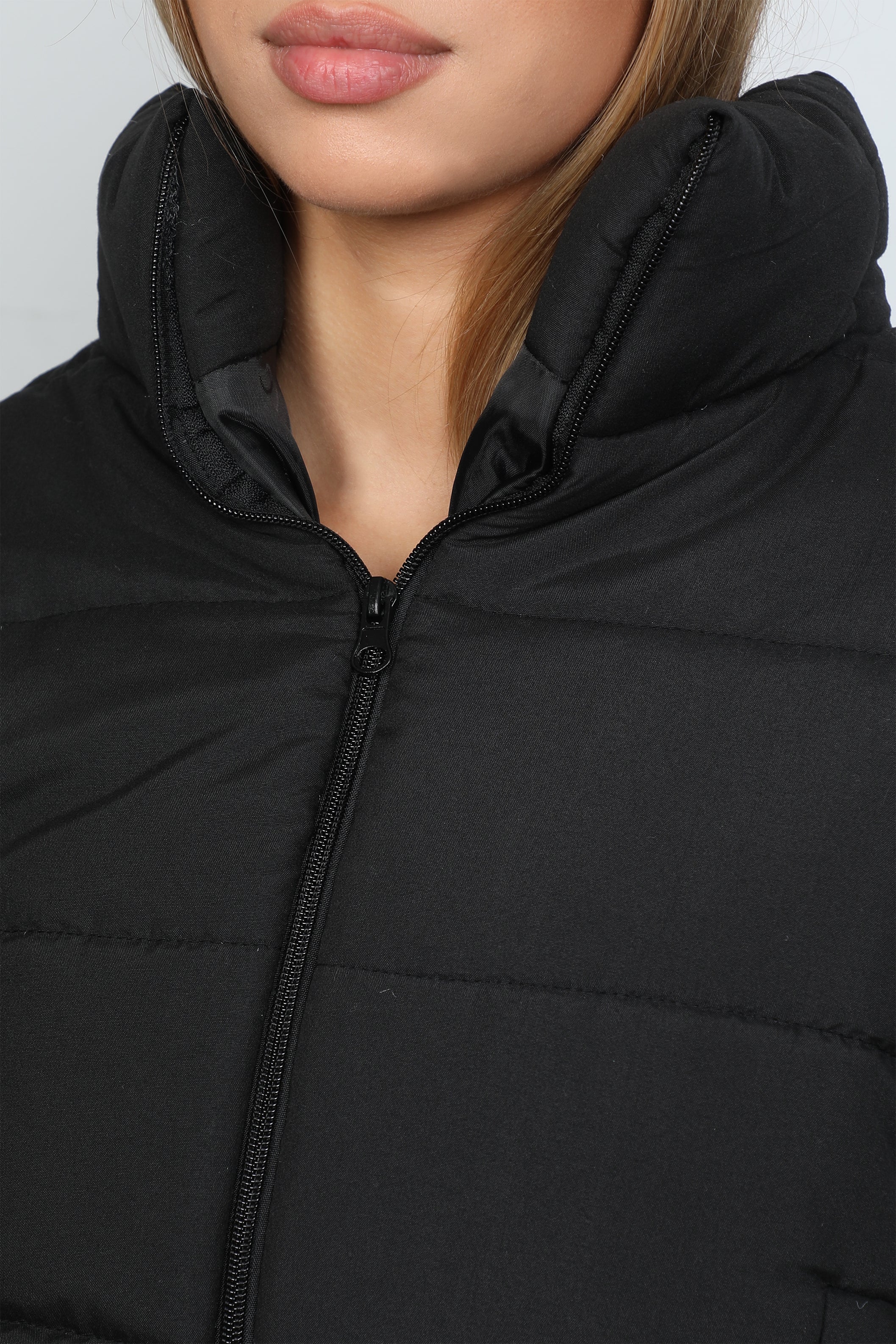 Women Up-Collar Black Puffer Jacket