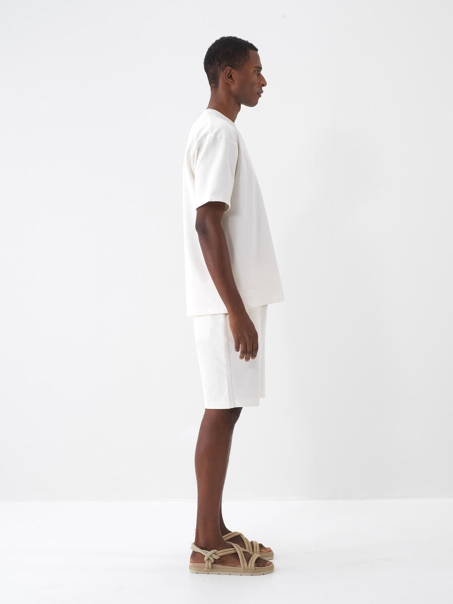 Xint Off White Short Regular Fit With Elastic Waist